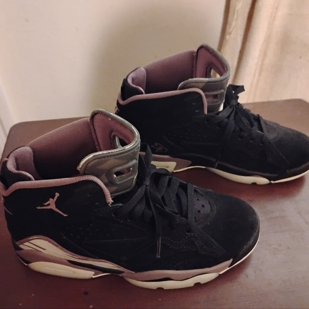 Woman's Jordan Jumpman MVP shoes